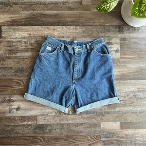 Vintage Wrangler High-Wasted Shorts